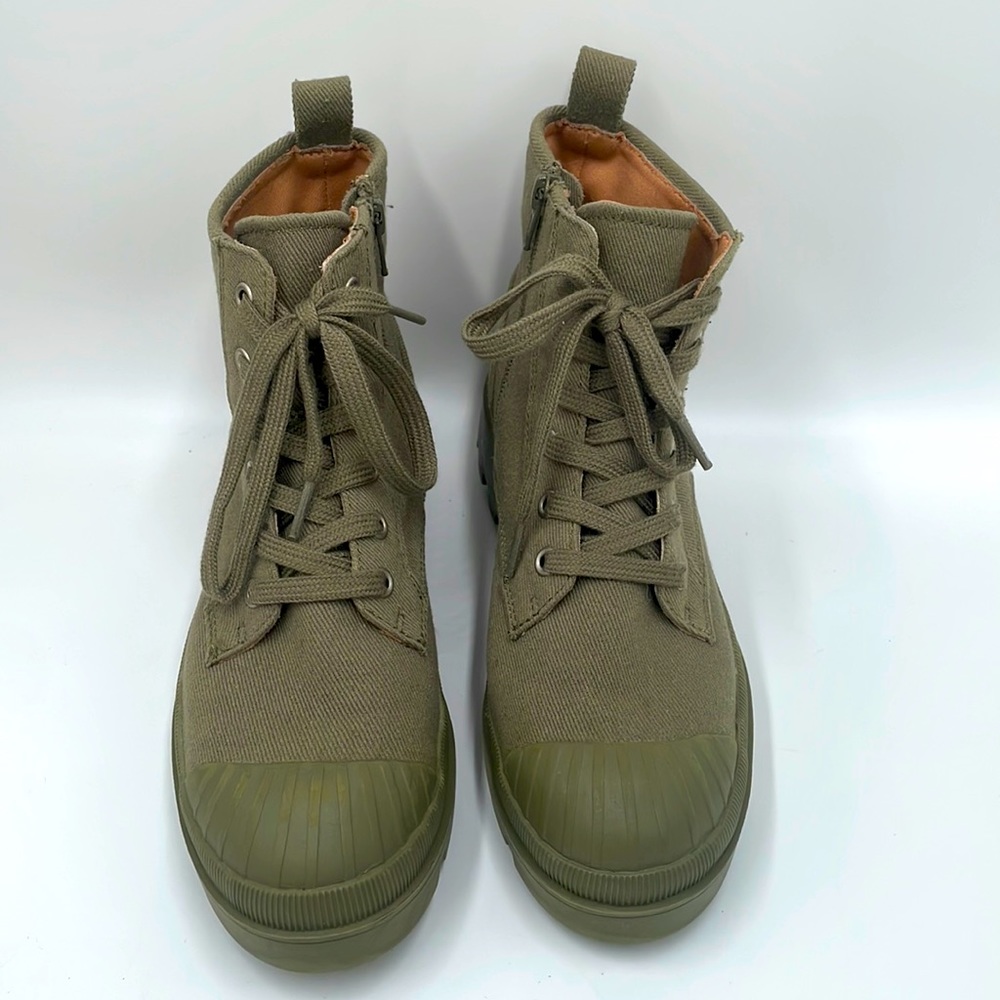Universal Thread Green Combat/Chunky Boots